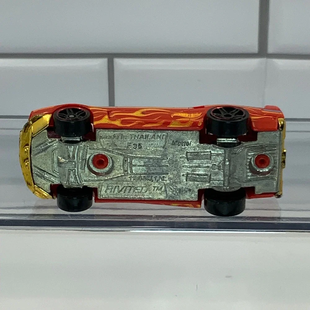 Hot Wheels Rivited Red Flame Gold Chrome Engine Diecast Car F35 Mattel Thailand
